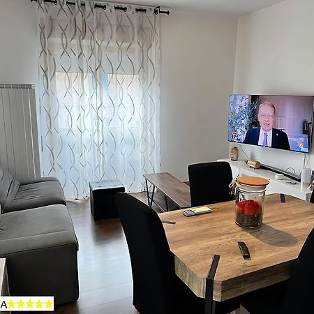 Gorizia Central Luxe Apartment 6 Posti Letto 外观 照片