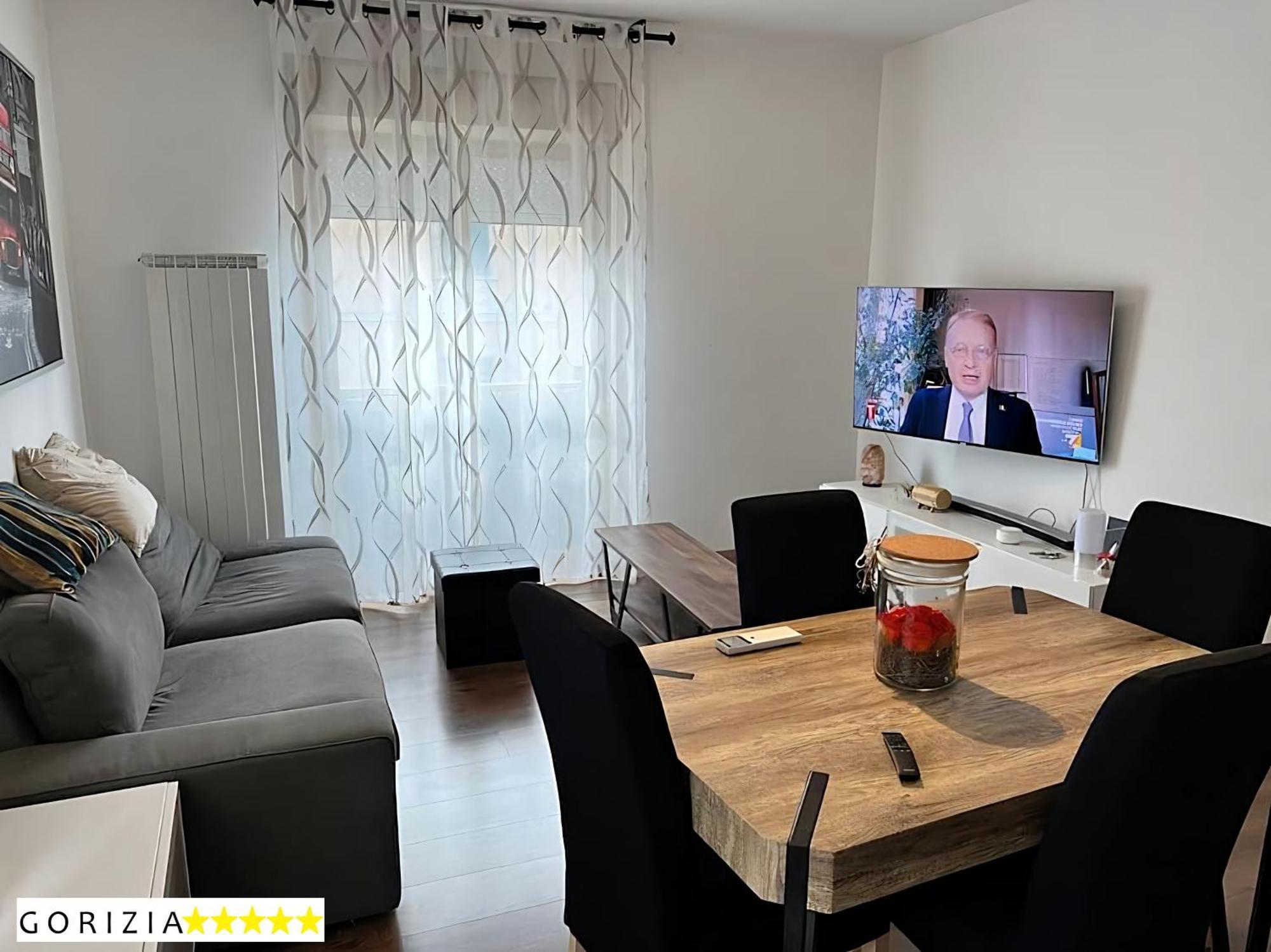 Gorizia Central Luxe Apartment 6 Posti Letto 外观 照片